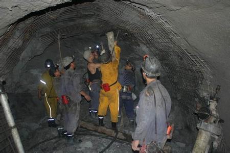 陇川工程爆破中的危险因素分析以及应对工程爆破危险的措施